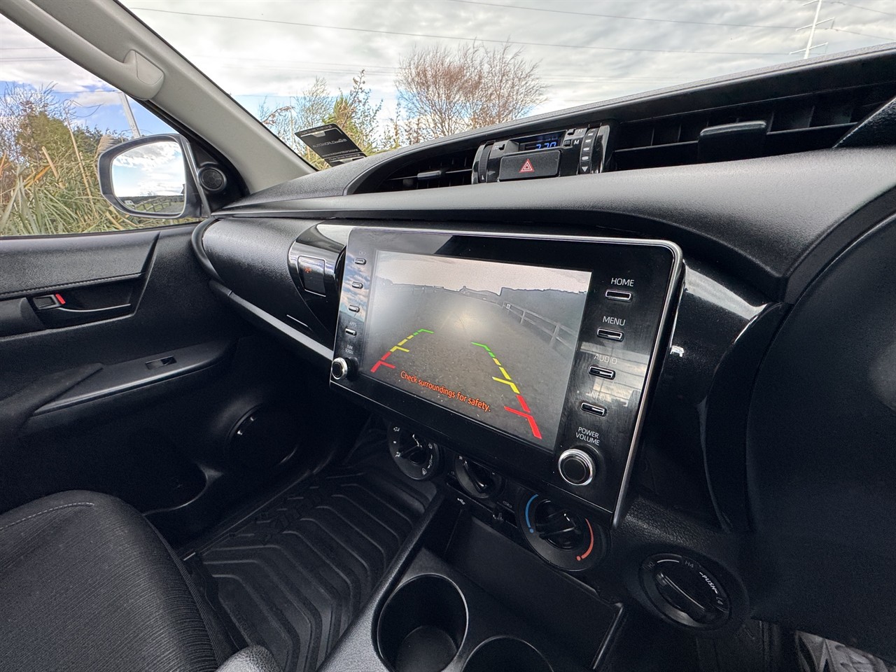 2024 Toyota Hilux