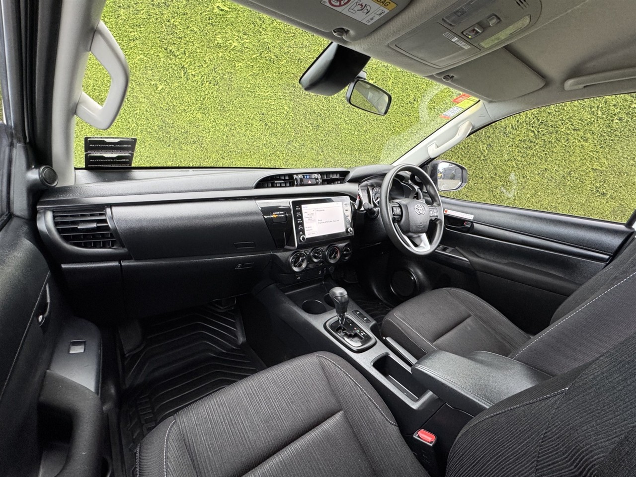2024 Toyota Hilux