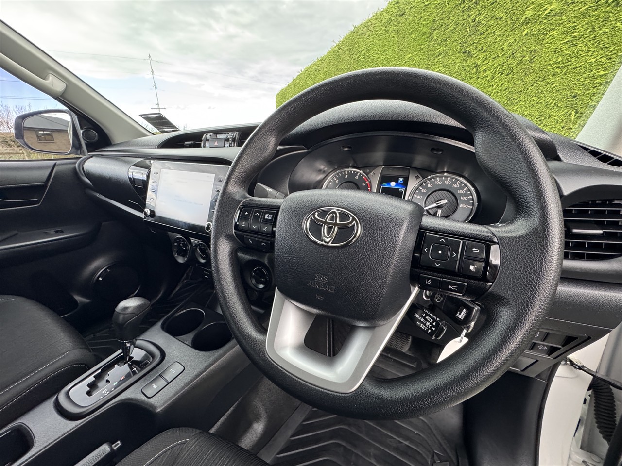 2024 Toyota Hilux