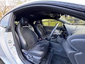 2020 Toyota Yaris - Thumbnail