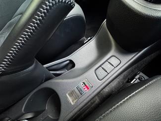 2020 Toyota Yaris - Thumbnail