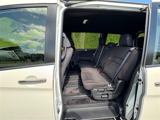 2019 Nissan Serena - Thumbnail