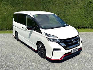 2019 Nissan Serena - Thumbnail
