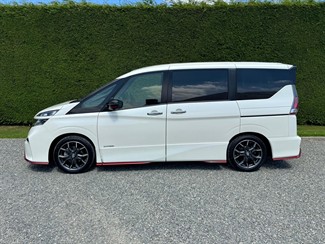 2019 Nissan Serena - Thumbnail