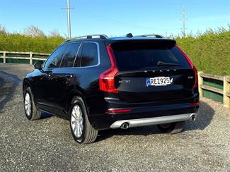 2017 Volvo XC90 - Thumbnail