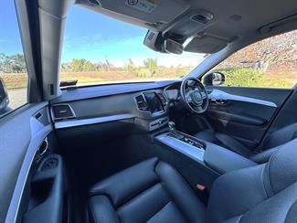 2017 Volvo XC90 - Thumbnail