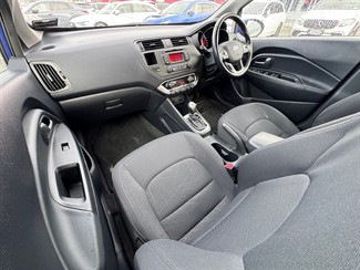 2012 Kia Rio - Thumbnail