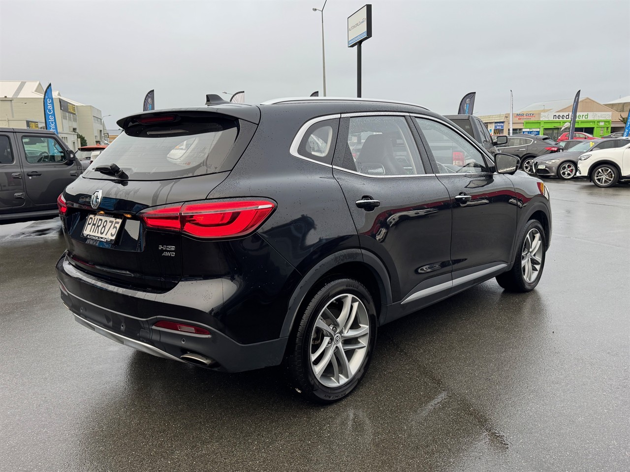 2022 MG HS