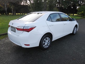 2018 Toyota Corolla - Thumbnail