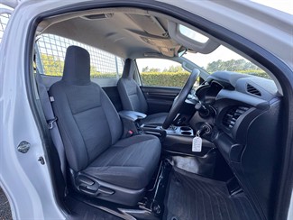 2023 Toyota Hilux - Thumbnail