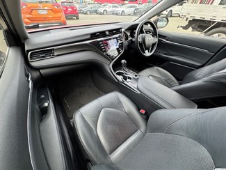 2019 Toyota Camry - Thumbnail