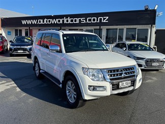 2018 Mitsubishi Pajero - Thumbnail