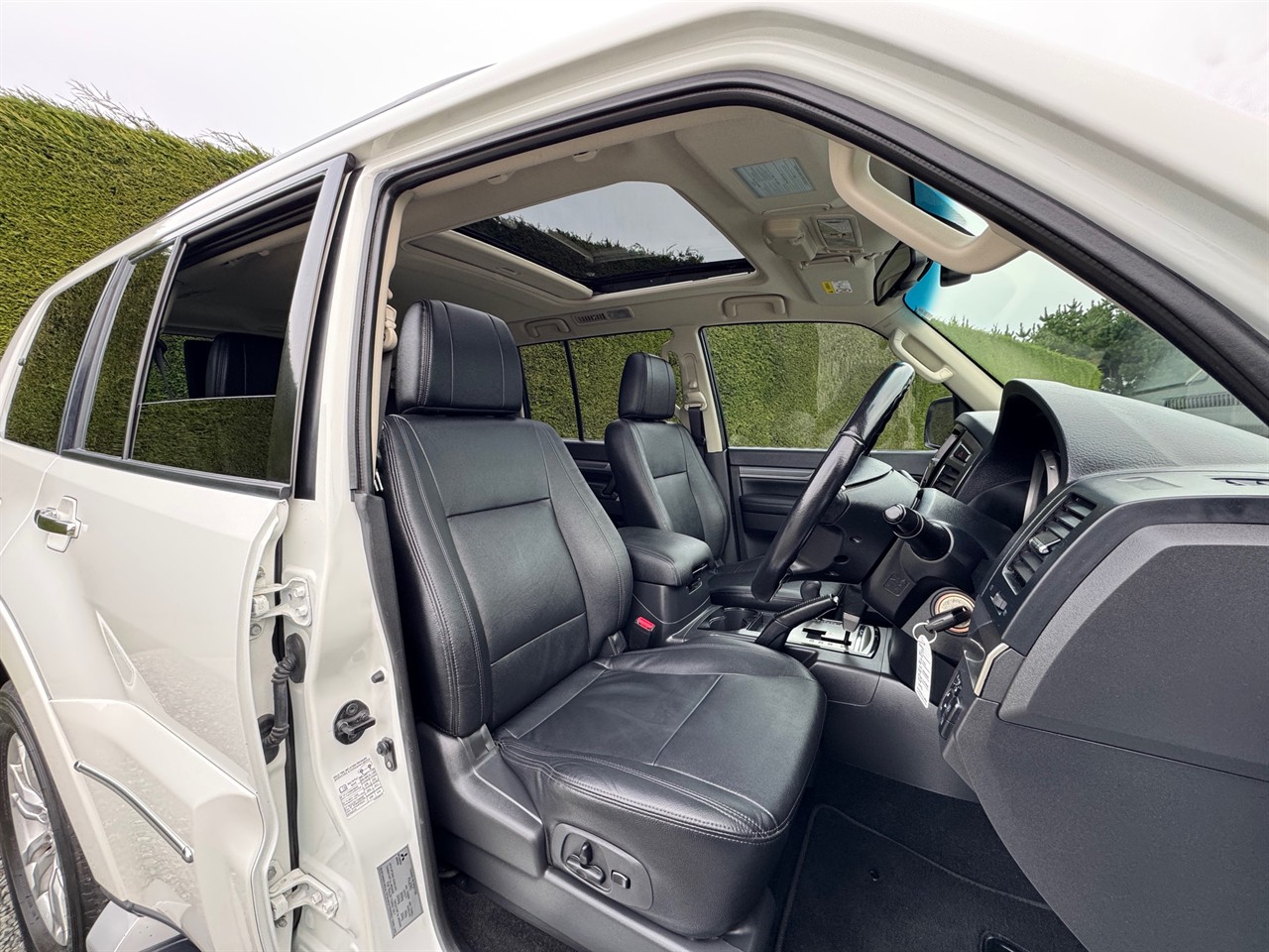 2018 Mitsubishi Pajero
