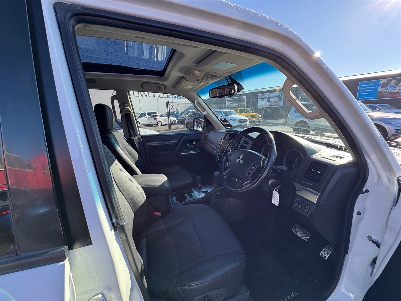 2018 Mitsubishi Pajero