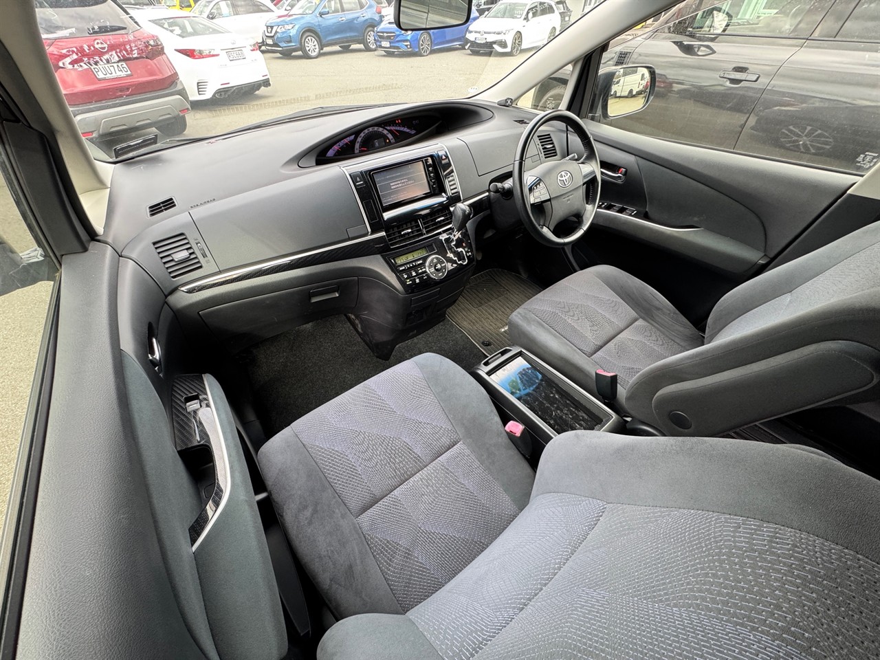 2015 Toyota Estima
