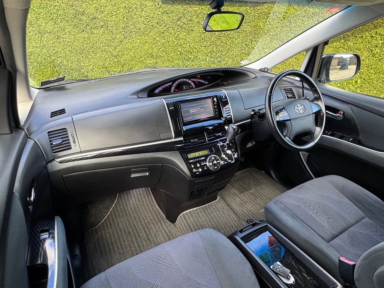 2015 Toyota Estima