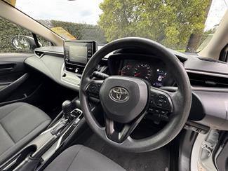 2022 Toyota Corolla - Thumbnail