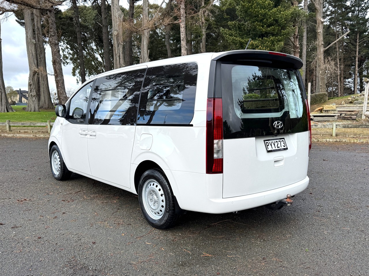 2023 Hyundai Staria Load