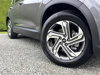 2021 Hyundai Santa Fe - Thumbnail