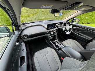2021 Hyundai Santa Fe - Thumbnail