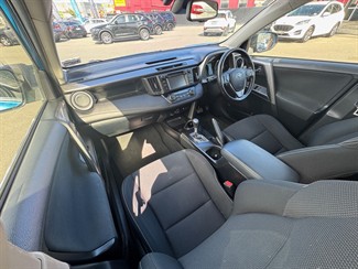 2016 Toyota Rav4 - Thumbnail