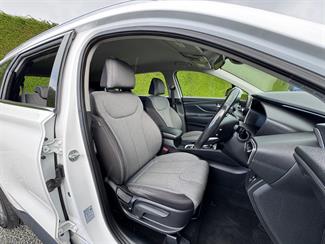 2021 Hyundai Santa Fe - Thumbnail