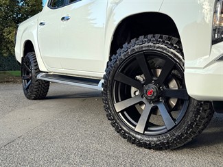 2021 Mitsubishi Triton - Thumbnail