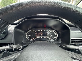 2023 Mitsubishi Outlander - Thumbnail