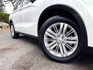 2023 Mitsubishi Outlander - Thumbnail