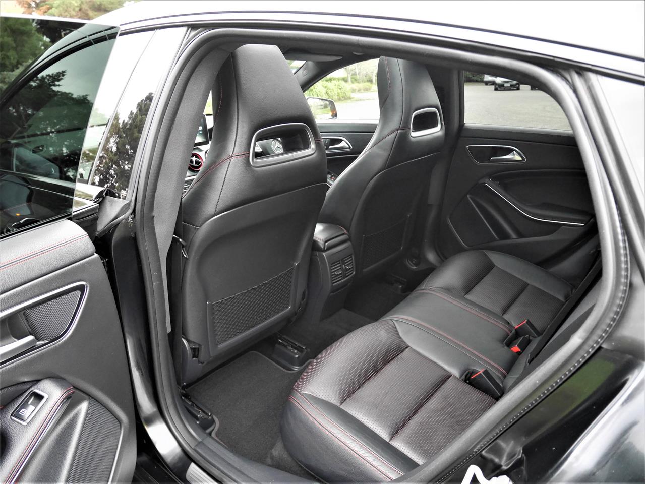 2016 Mercedes-Benz CLA250