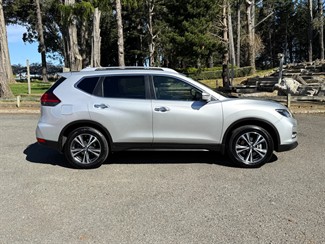 2022 Nissan X-Trail - Thumbnail