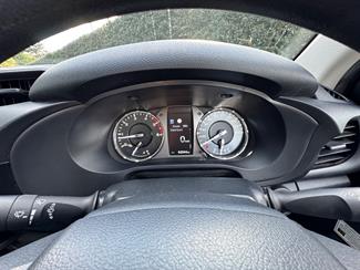 2021 Toyota Hilux - Thumbnail