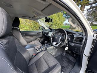2021 Toyota Hilux - Thumbnail