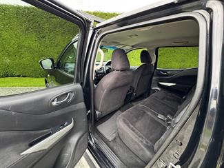2016 Nissan Navara - Thumbnail