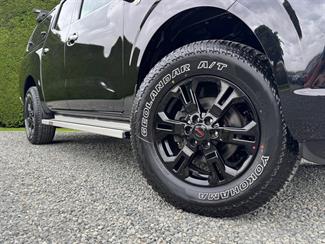 2016 Nissan Navara - Thumbnail