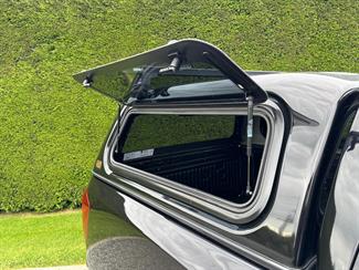 2016 Nissan Navara - Thumbnail