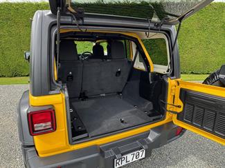 2020 Jeep Wrangler - Thumbnail