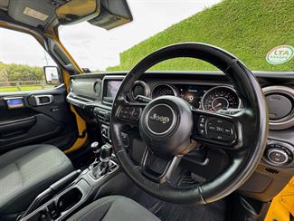 2020 Jeep Wrangler - Thumbnail