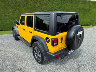 2020 Jeep Wrangler - Thumbnail