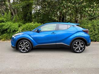 2018 Toyota C-HR - Thumbnail