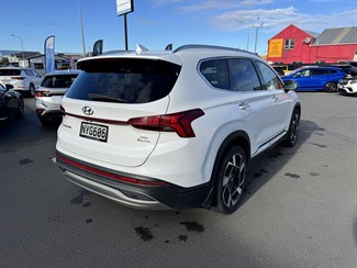 2021 Hyundai Santa Fe - Thumbnail