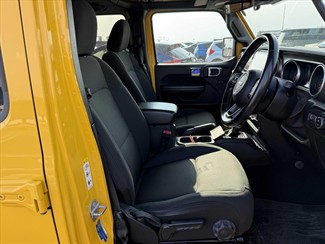 2020 Jeep Wrangler - Thumbnail