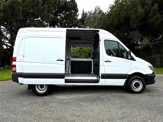 2017 Mercedes-Benz Sprinter - Thumbnail