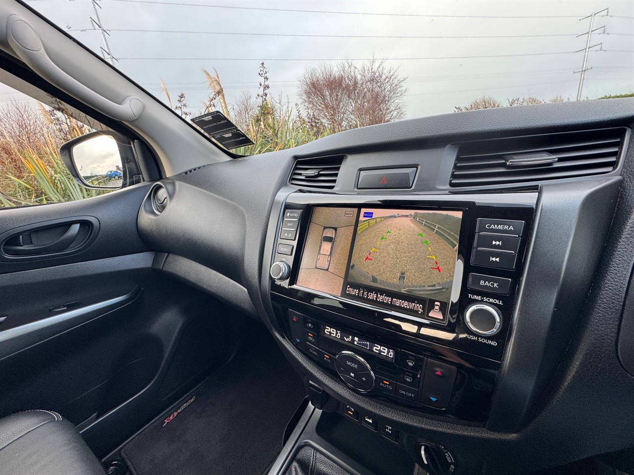2022 Nissan Navara