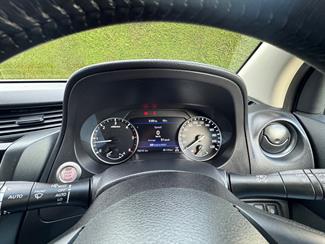 2022 Nissan Navara - Thumbnail