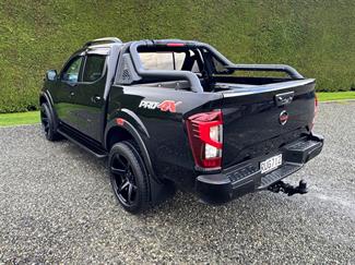 2022 Nissan Navara - Thumbnail