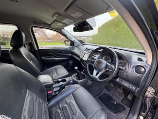 2022 Nissan Navara - Thumbnail