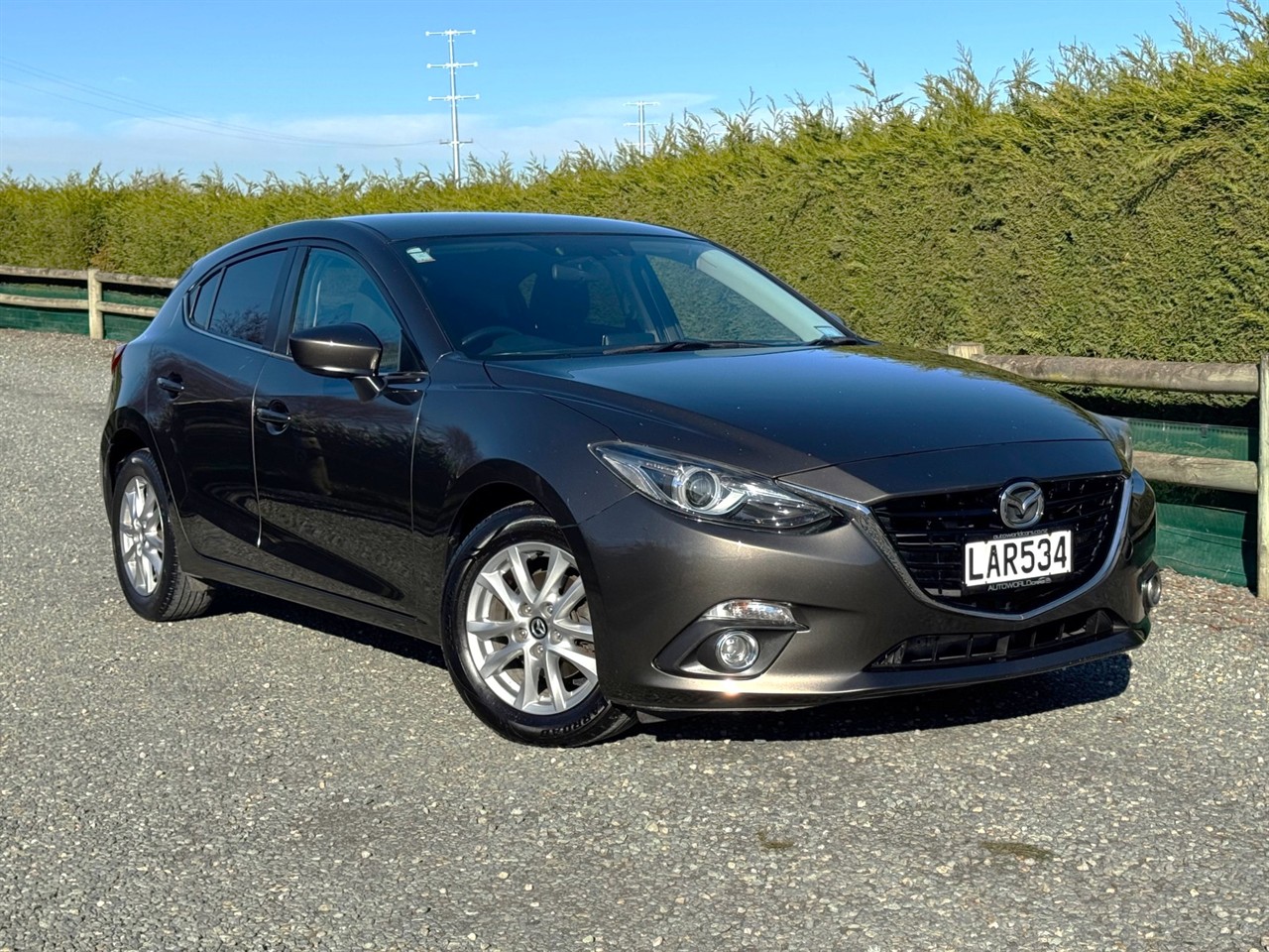 2014 Mazda Axela