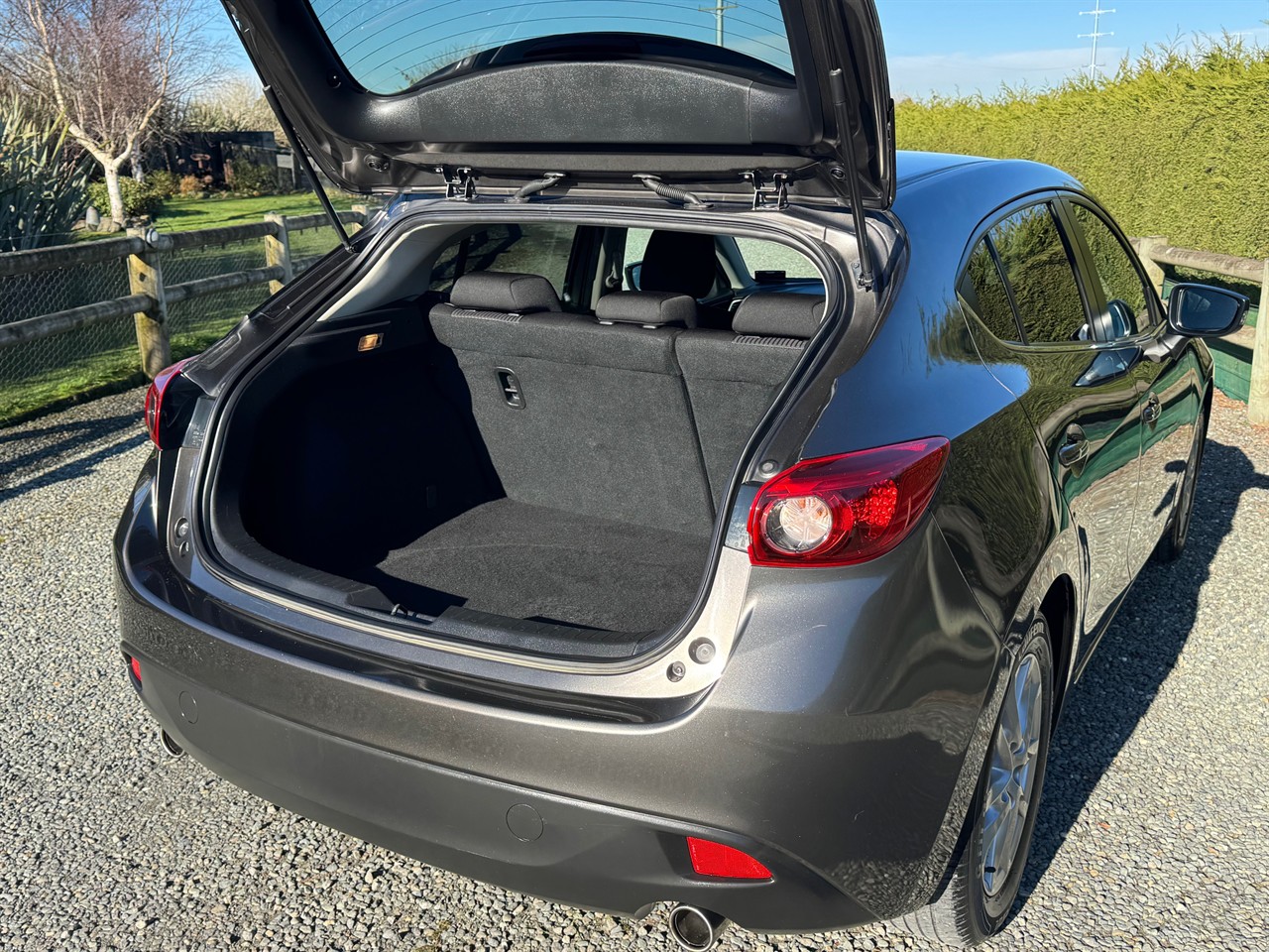 2014 Mazda Axela