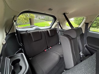 2022 Mitsubishi Outlander - Thumbnail